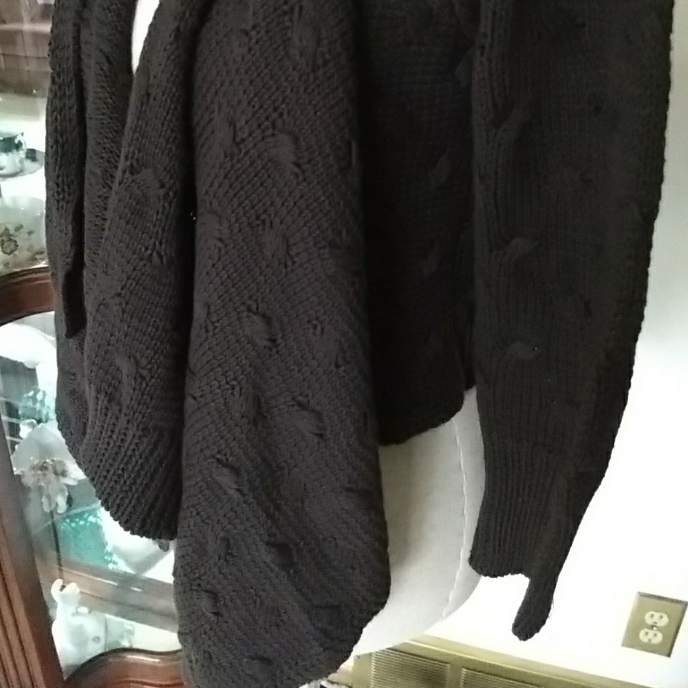 The Limited Cardigan - Picture 4 of 6